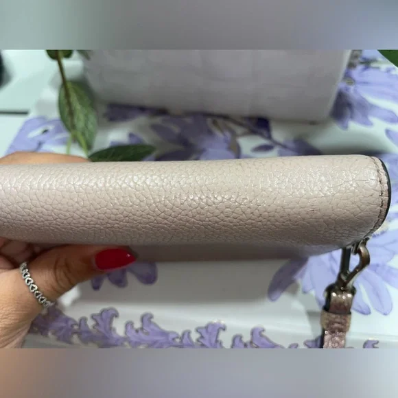 Kate Spade Pink Pebbled Leather Wallet Wristlet Sparkly Strap Burgundy Interior - Picture 7 of 7